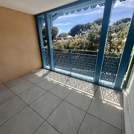 Moderne Avec Piscine, Climatisation Et Parking A - Fr-1-226b-244 * كافالير سور مير